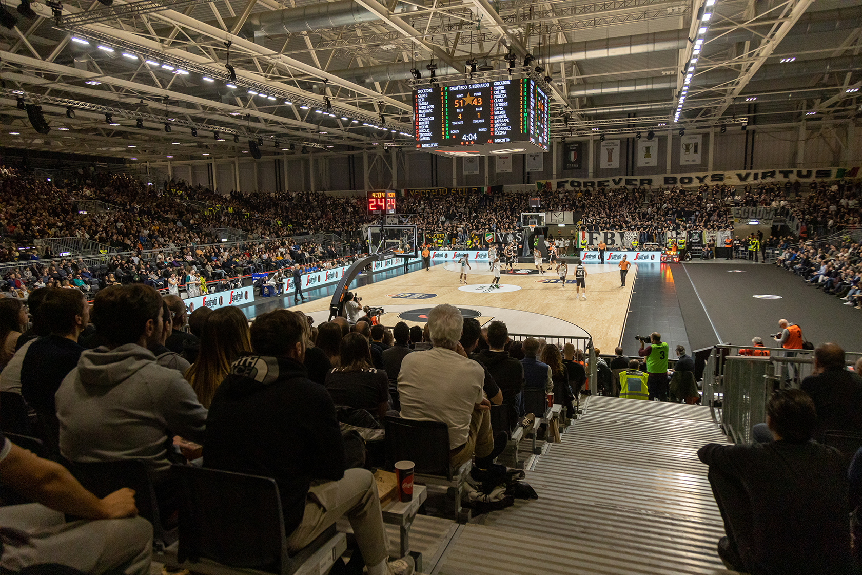 https://www.nussli.com/ecomaXL/files/IT_2019_Virtus_Bologna_Basketball_Arena_06.png